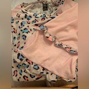 Shein top medium big.